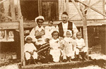 Carl Pettersson mit seiner Familie