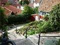 Hier wohnte im Pippi-Film das Kind Alan ... Treppe in Visby (Gotland) ... Foto von Heiko Koengeter